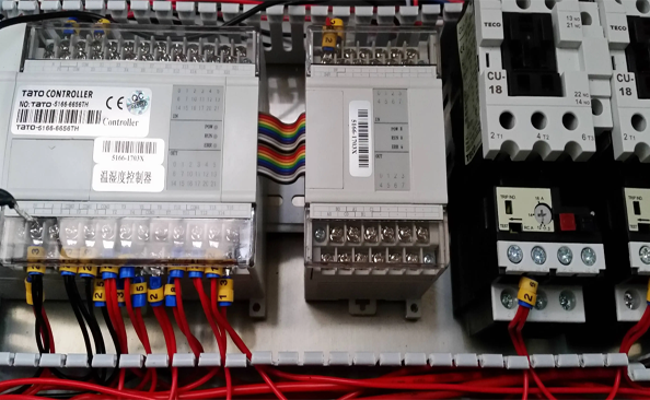 關于高低溫濕熱交變試驗箱接電與保養您知多少